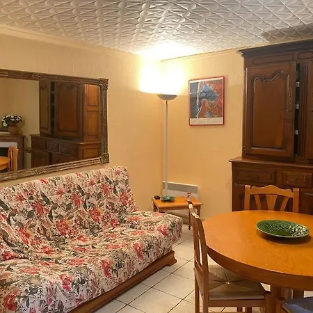 Jolie T3 Dans Belle Maison Bourgeoise Chene Apartment